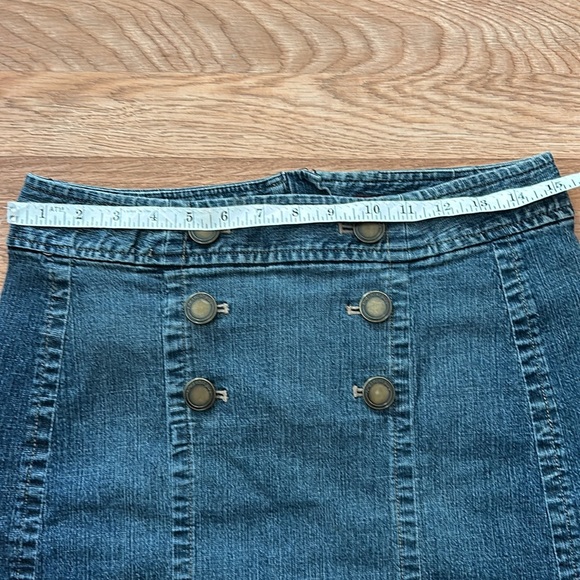 Buttoned Mini Jean Skirt - Picture 5 of 6